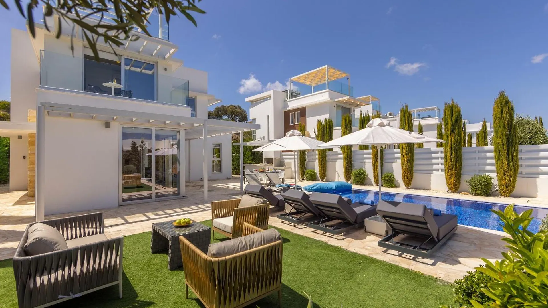Villa Natalie-Mylos H24 contacts